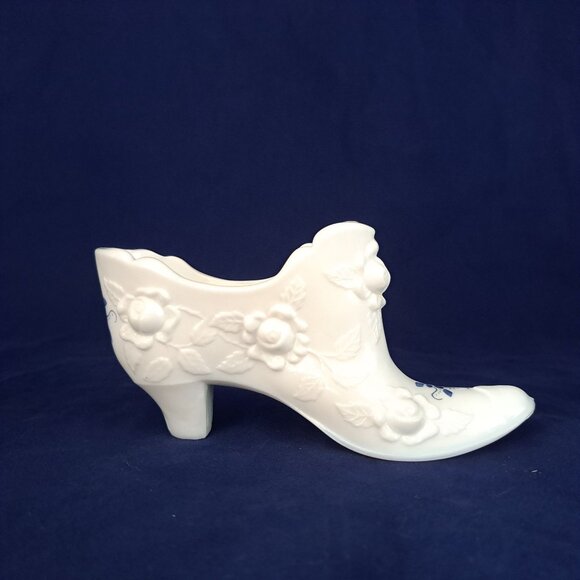 Fenton Cabbage Rose Slipper Shoe White Milk Glass Hand-Painted Signed Decorative - Picture 5 of 14
